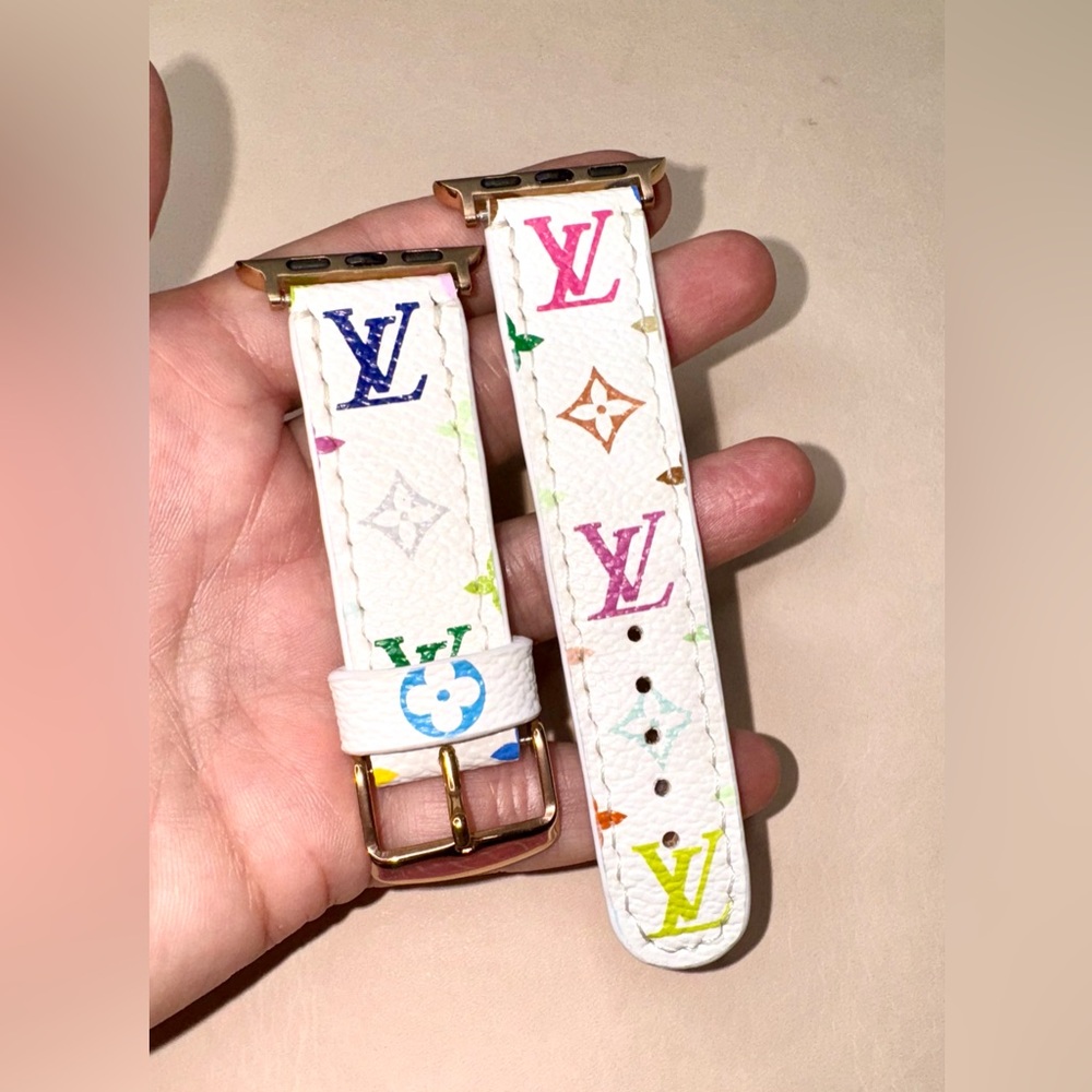 💝 Murakami white multicolor Apple Watch band